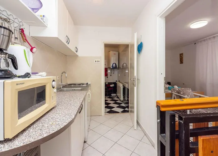 In 45266 Apartment *
