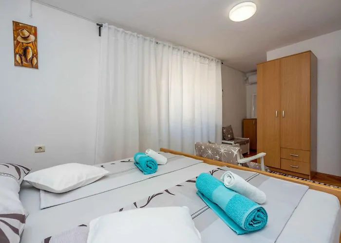 In 45266 Apartment *